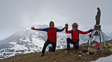 Da Avolasio ai Piani d’Artavaggio con anello Sodadura (2010 m)– Cima di Piazzo (2057 m) il 10 aprile 2016 - FOTOGALLERY