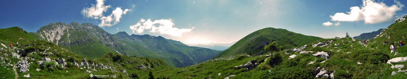 Scollinando sul sentiero 240 dalla Valmora verso il Rif. Baita Santamaria in Leten