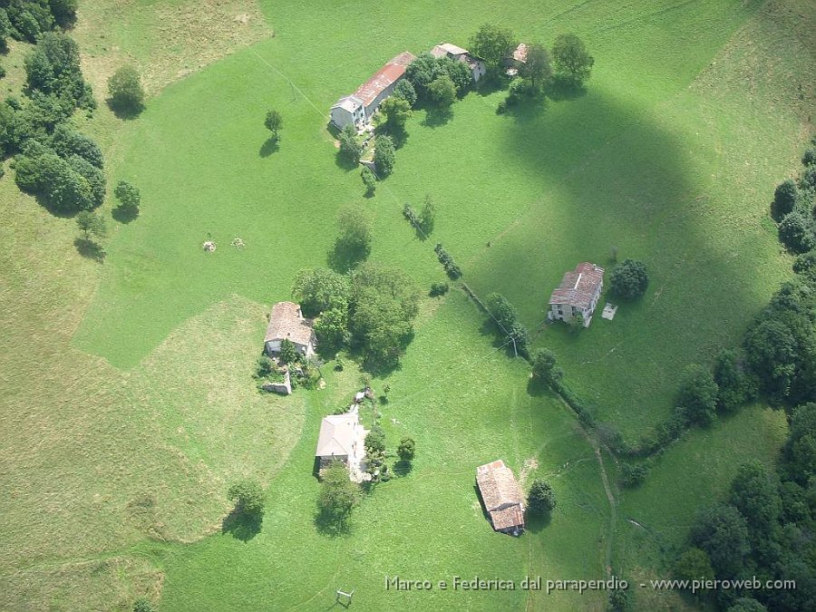 DSCN0691.JPG - Cascine nel verde