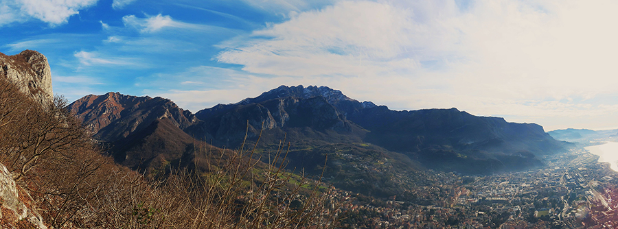 Bellissimo panorama dal sent. EE Silvia su Lecco, i suoi laghi , i suoi monti