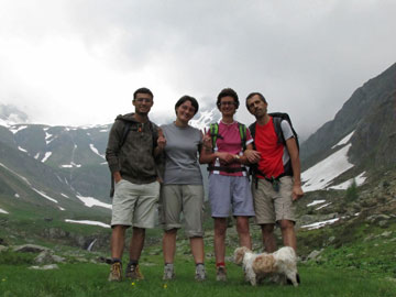 DA PIANEZZA LUNGO L’”AUTUNNALE” VALLE DEL GLENO VERSO IL PASSO DI BELVISO il 13 giugno 2010 - FOTOGALLERY