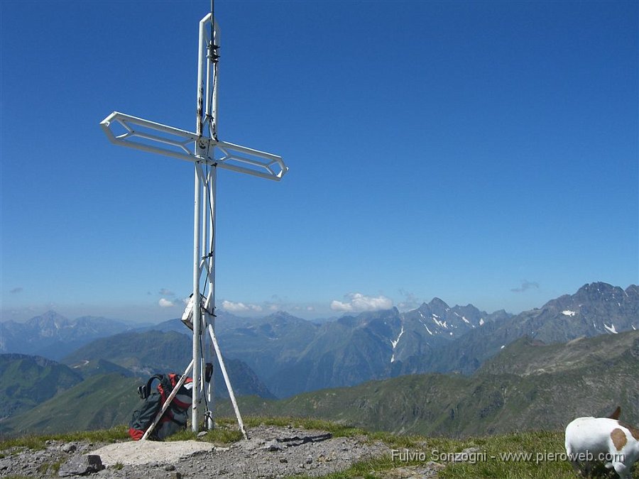 08_Croce.jpg - Croce di vetta del Pizzo Tornello (1687 m.)