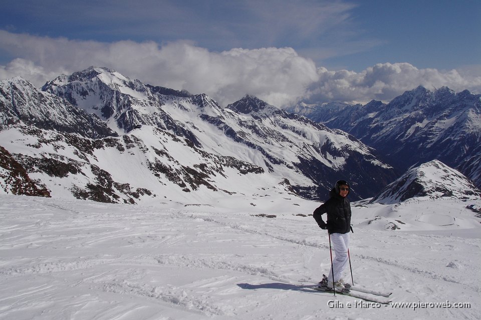 Gila_sul_Ghiacciao_delle_Stubai_(Austria).jpg