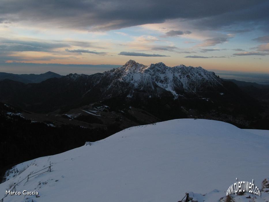 Al Rifugio Capanna 2000 ed in Arera a cavallo tra il 2009 e il 2010 con ...