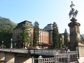 Ponte Principe Umberto e il Grand Hotel - foto Piero Gritti